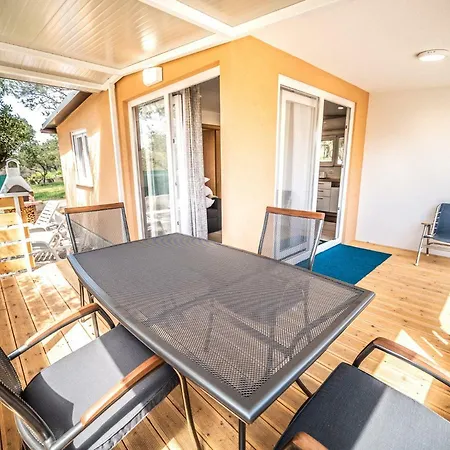 Mobile House Fantina * Sveti Filip i Jakov