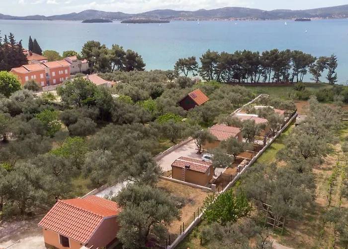 Mobile House Fantina Kemping Sveti Filip i Jakov